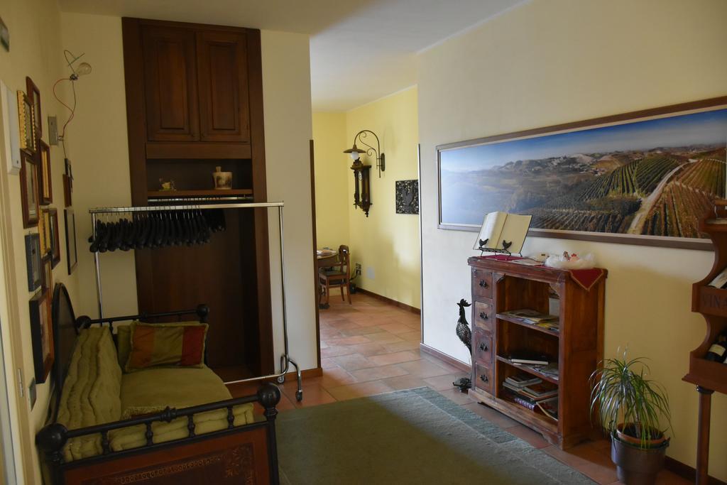 Mongalletto Castellinaldo Luaran gambar